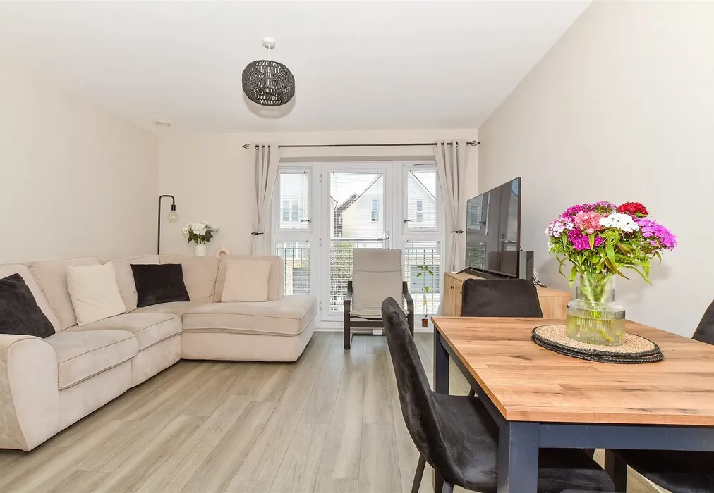 Lounge/ Diner - The Avenue, Tunbridge Wells, Kent - Wards of Kent