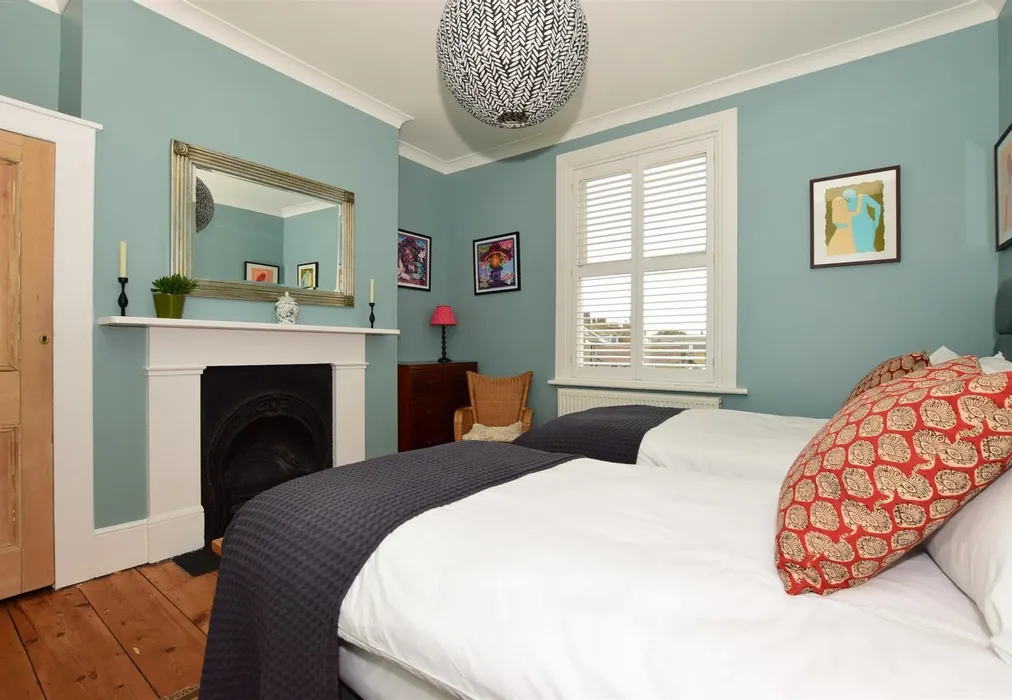 Bedroom 2 - Victoria Road, Deal, Kent - Wards of Kent