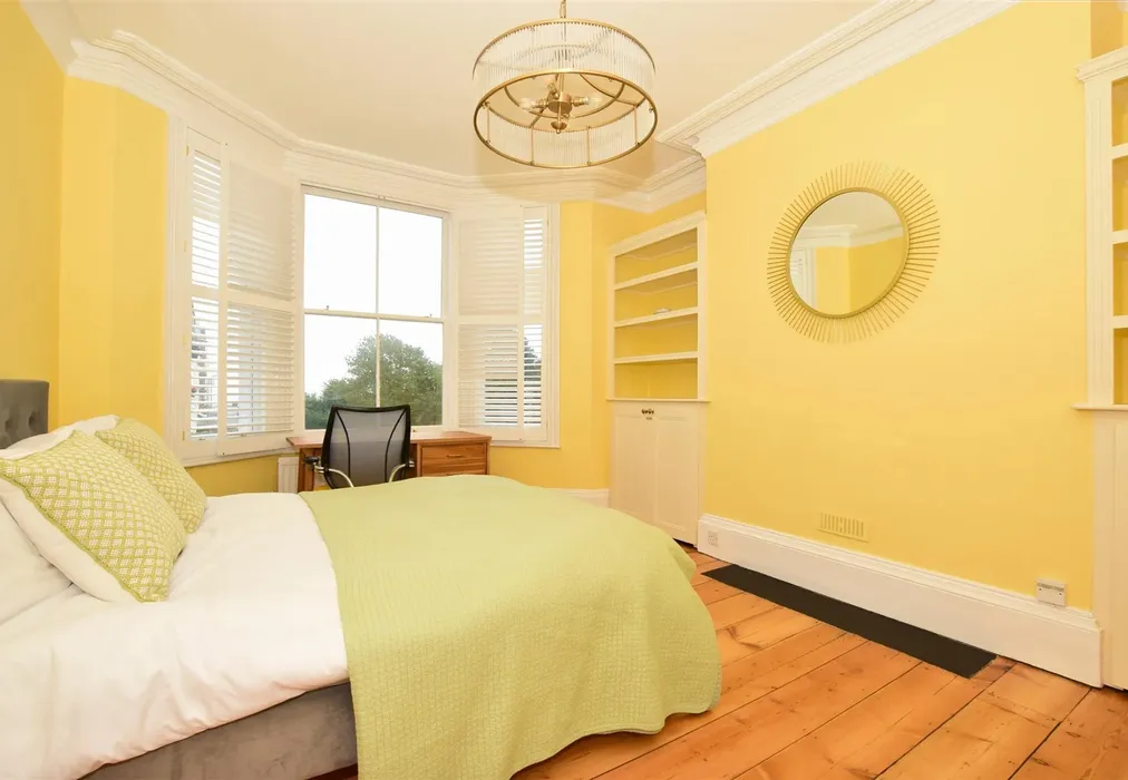 Bedroom 1 - Victoria Road, Deal, Kent - Wards of Kent