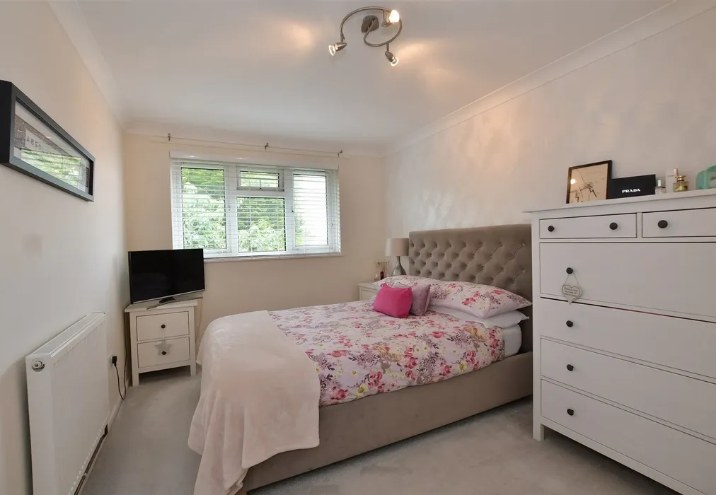 Bedroom - Britannia Road, Warley, Brentwood, Essex - Wards of Kent