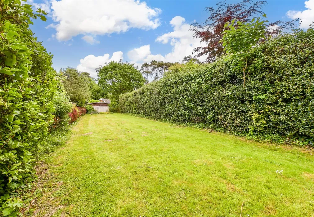 Rear Garden - Halletts Shute, Norton, Yarmouth, Isle of Wight - Wards of Kent