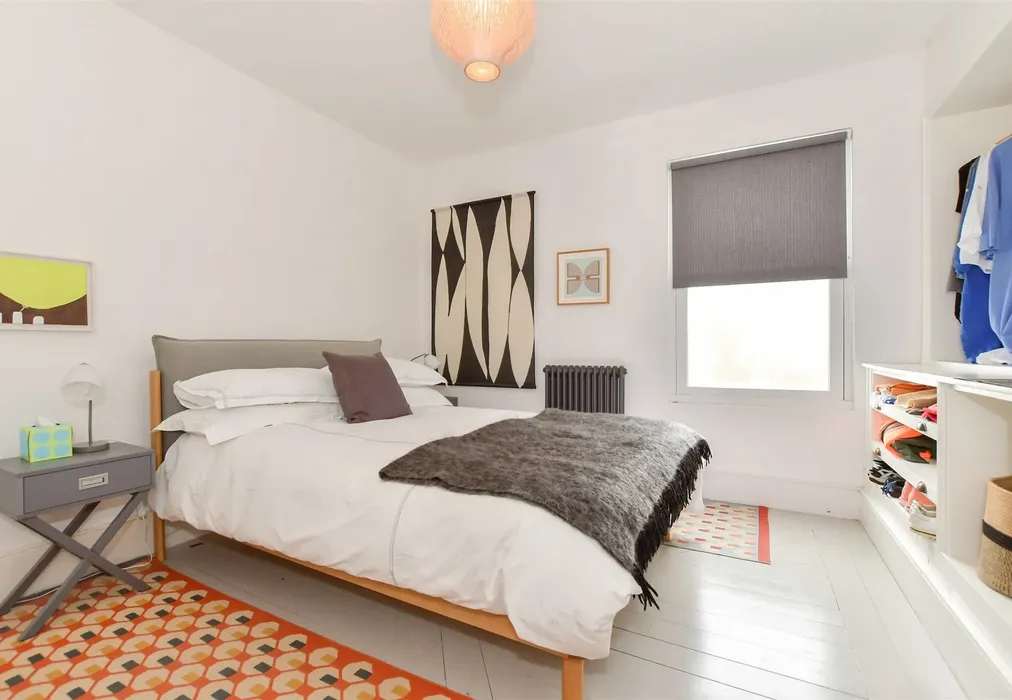 Bedroom 1 - Rodney Street, Ramsgate, Kent - Wards of Kent