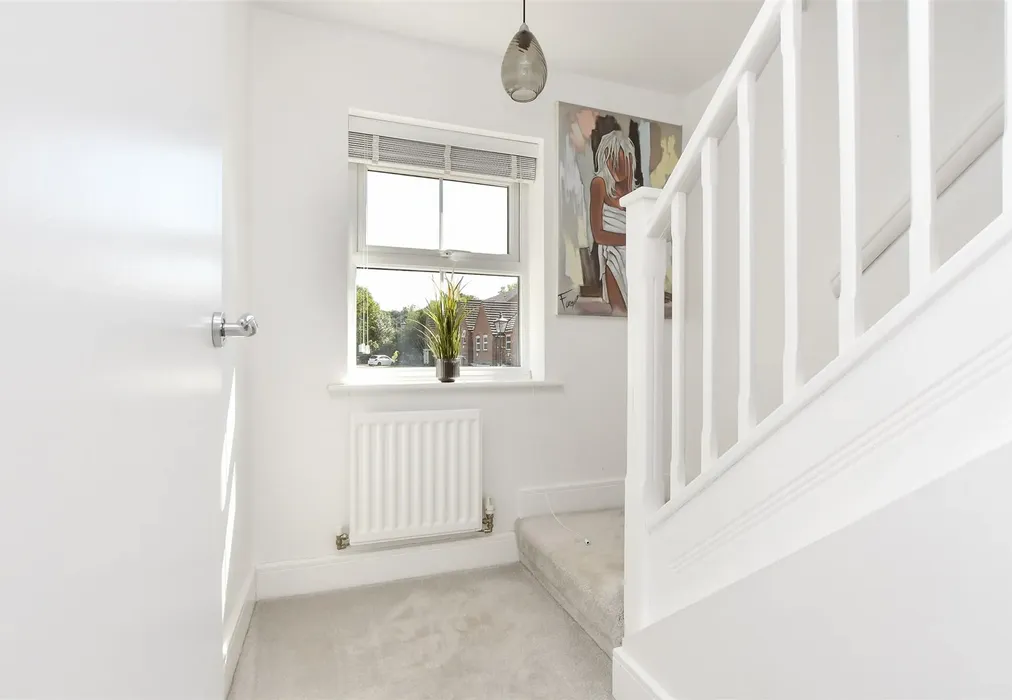 Inner Hallway - Newbery Close, Caterham, Surrey - Wards of Kent