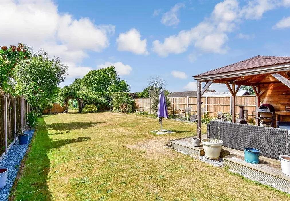 Rear Garden - Vinnetrow Road, Chichester, West Sussex - Wards of Kent