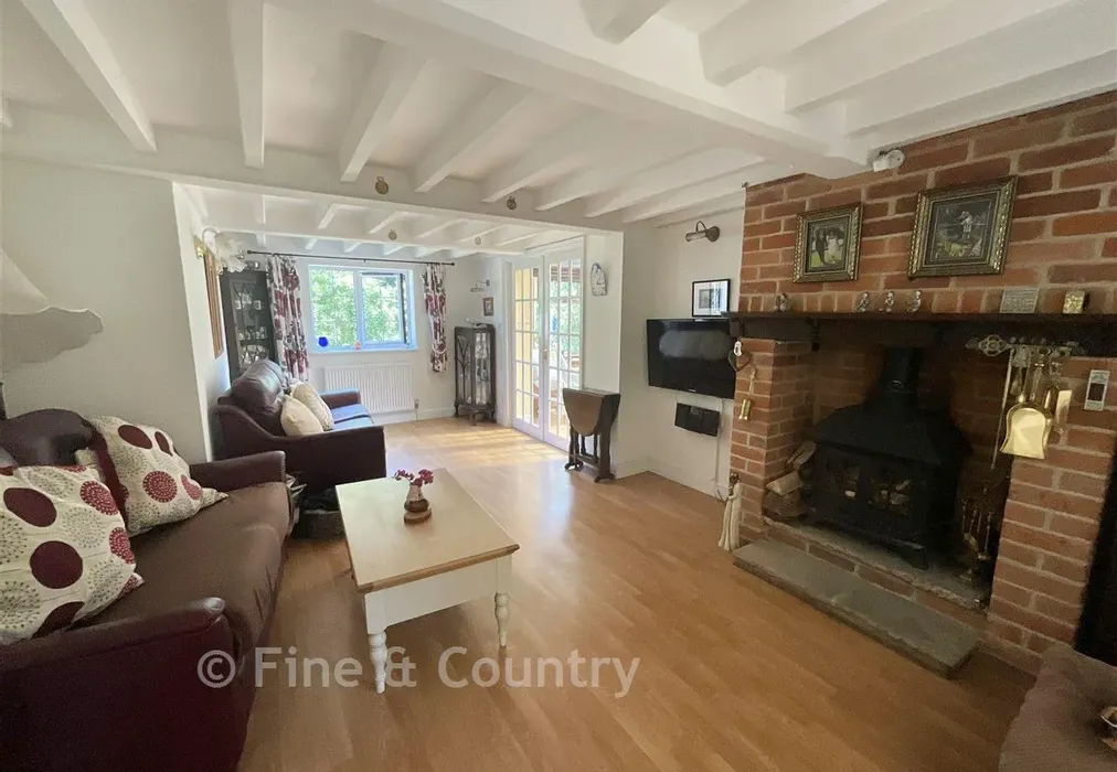 Sitting Room** - Hill Top, Newchurch, Sandown, Isle of Wight - Wards of Kent