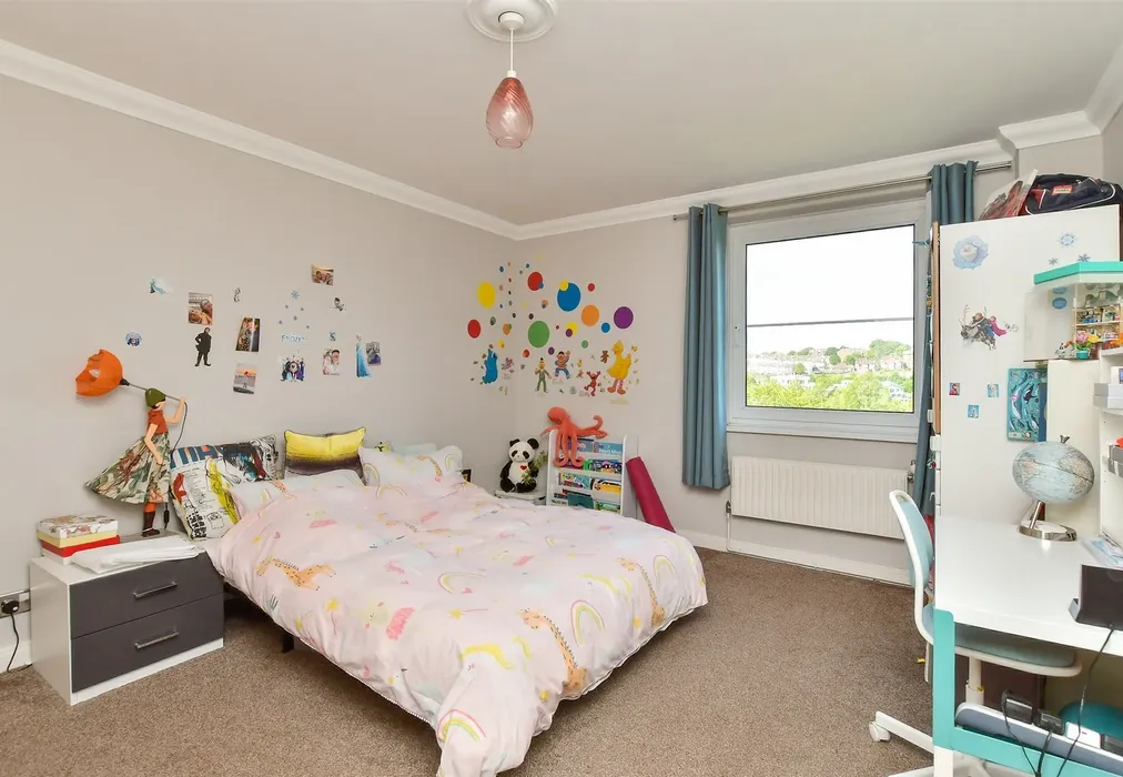 Bedroom 2 - Preston Park Avenue, Brighton, East Sussex - Wards of Kent