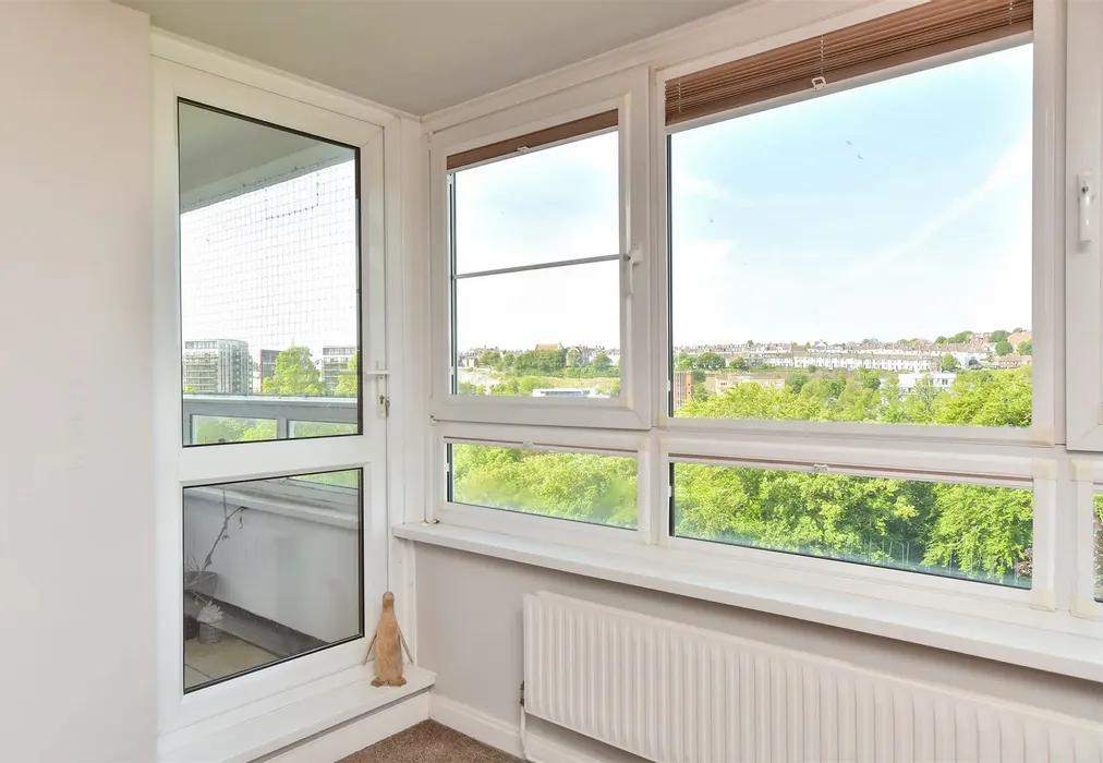 Internal Feature - Preston Park Avenue, Brighton, East Sussex - Wards of Kent