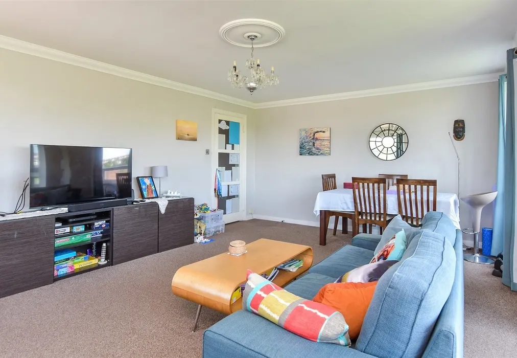 Lounge/ Dining Room - Preston Park Avenue, Brighton, East Sussex - Wards of Kent