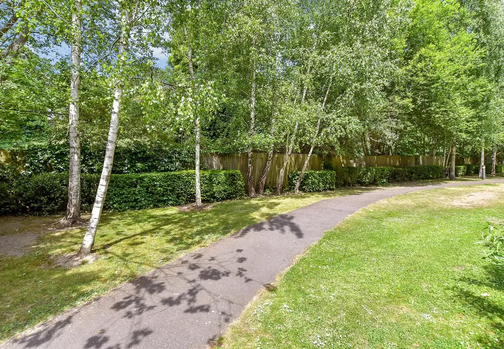 Communal Gardens - Medway Road, Tunbridge Wells, Kent - Wards of Kent