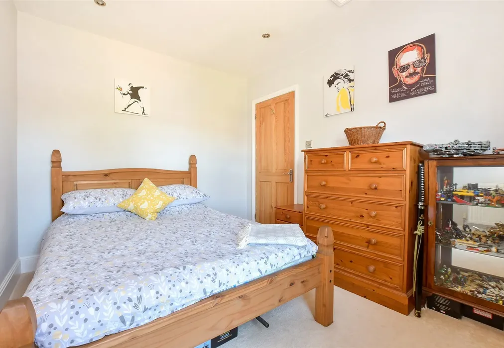 Bedroom 2 - Marlborough Road, Elmfield, Ryde, Isle of Wight - Wards of Kent