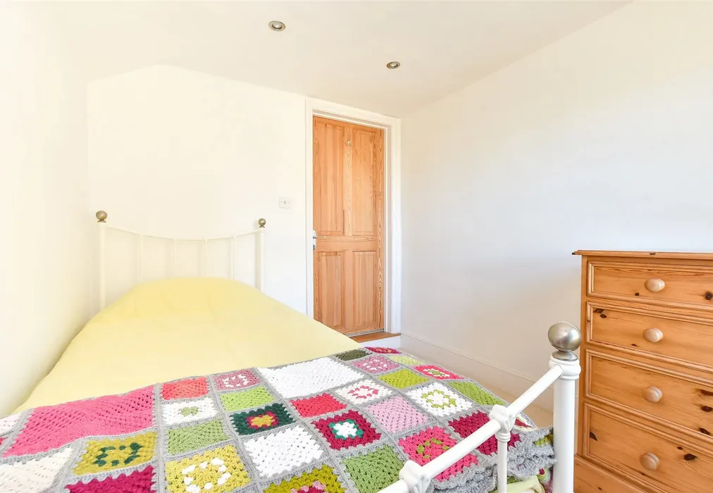 Bedroom 3 - Marlborough Road, Elmfield, Ryde, Isle of Wight - Wards of Kent