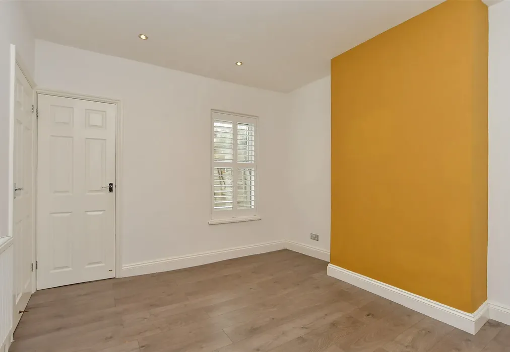 Dining Room - Castle Avenue, Rochester, Kent - Wards of Kent