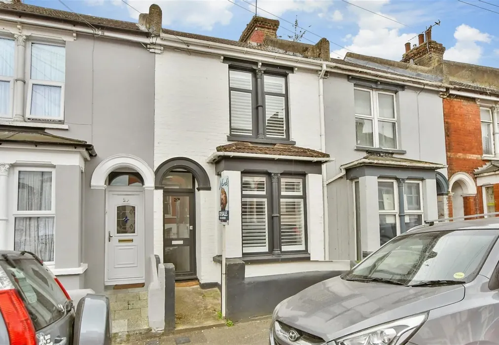 External Web - Castle Avenue, Rochester, Kent - Wards of Kent