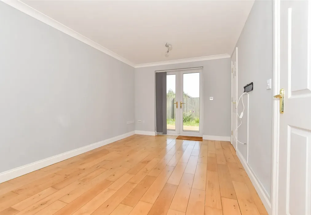 Lounge - Station Drive, Deal, Kent - Wards of Kent