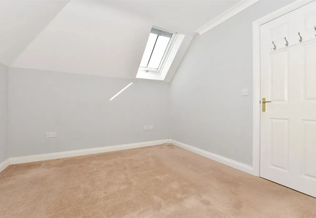 Bedroom 1 - Station Drive, Deal, Kent - Wards of Kent