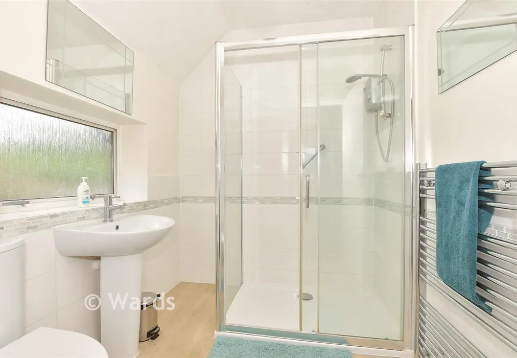Shower Room - Mandeville Road, Canterbury, Kent - Wards of Kent