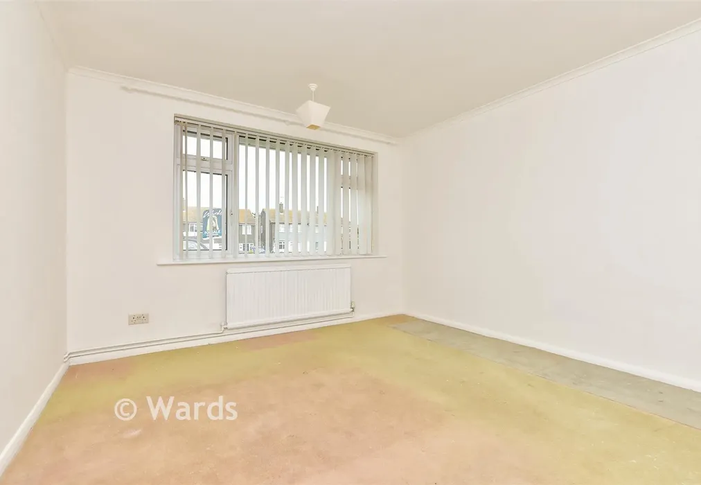 Bedroom 1 - Upper Free Down, Herne Bay, Kent - Wards of Kent