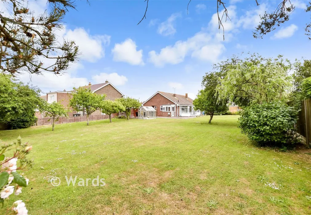 Rear Garden - Upper Free Down, Herne Bay, Kent - Wards of Kent