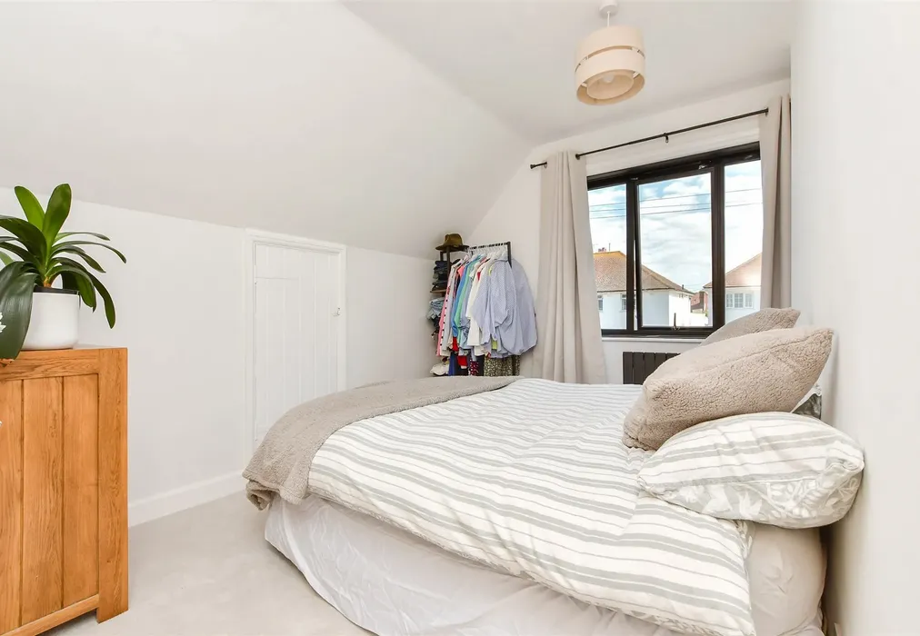 Bedroom 3 - Alfred Road, Minnis Bay, Birchington, Kent - Wards of Kent