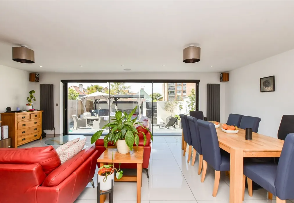 Lounge/Dining Room - Alfred Road, Minnis Bay, Birchington, Kent - Wards of Kent