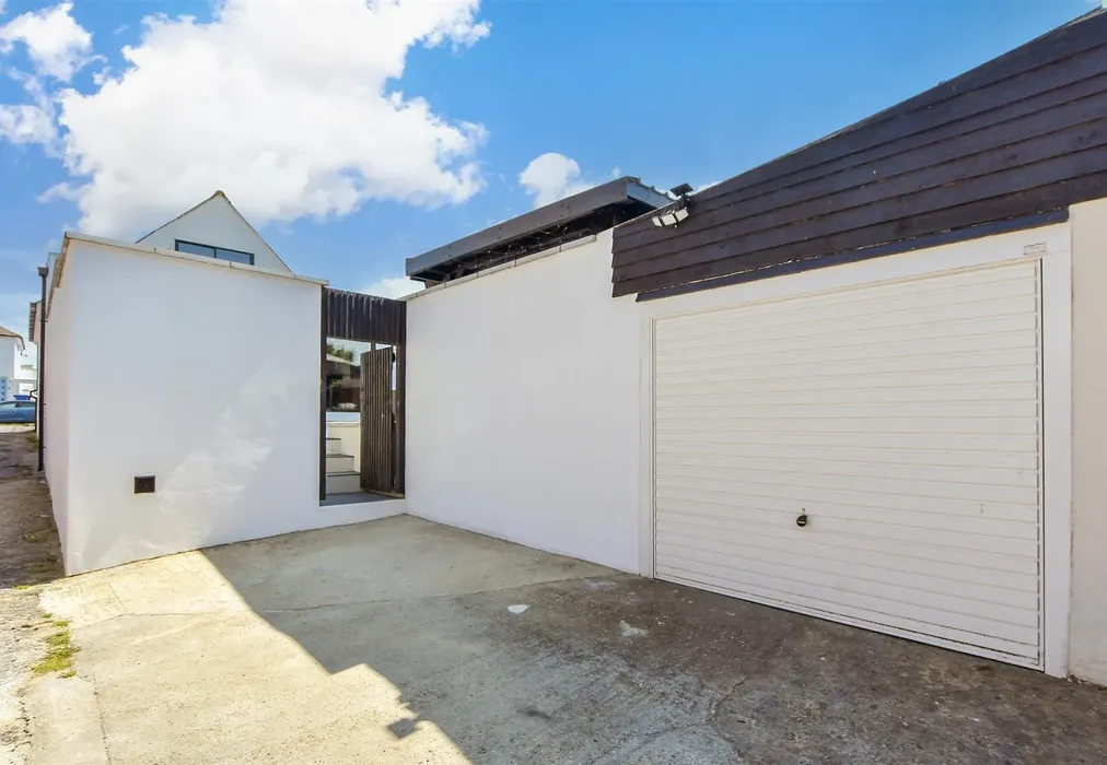 Garage - Alfred Road, Minnis Bay, Birchington, Kent - Wards of Kent