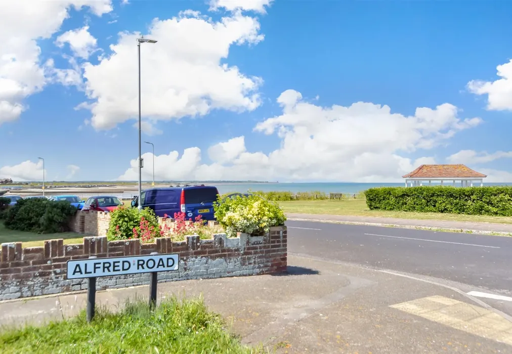 Surrounding Area - Alfred Road, Minnis Bay, Birchington, Kent - Wards of Kent