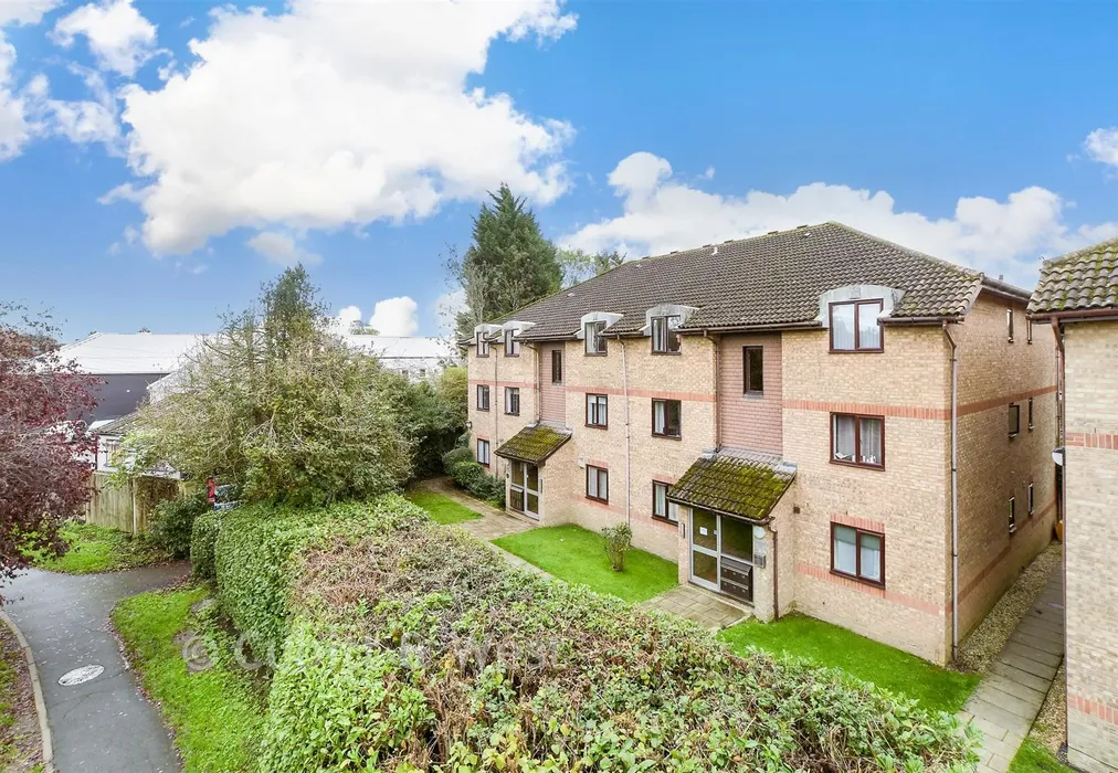 External (Web) - Vicarage Lane, Horley, Surrey - Wards of Kent