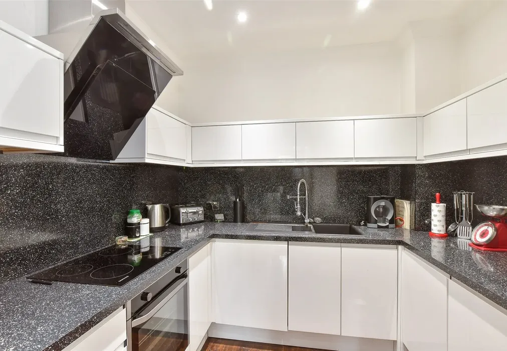 Kitchen - Ramsgate Road, Sarre, Birchington, Kent - Wards of Kent