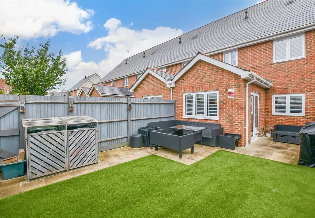 Rear Garden - Adams Lane, Holborough, Snodland, Kent - Wards of Kent