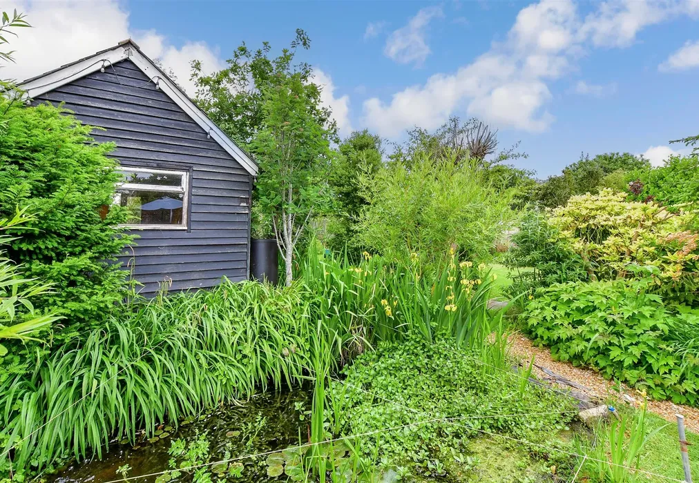 External Lifestyle Photograph - Appledram Lane South, Chichester, West Sussex - Wards of Kent