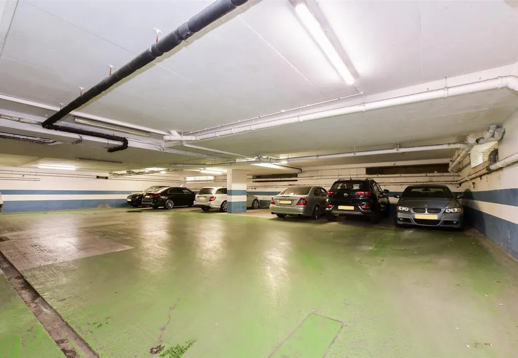 Driveway/Parking - Mornington Road, Woodford Green, Essex - Wards of Kent