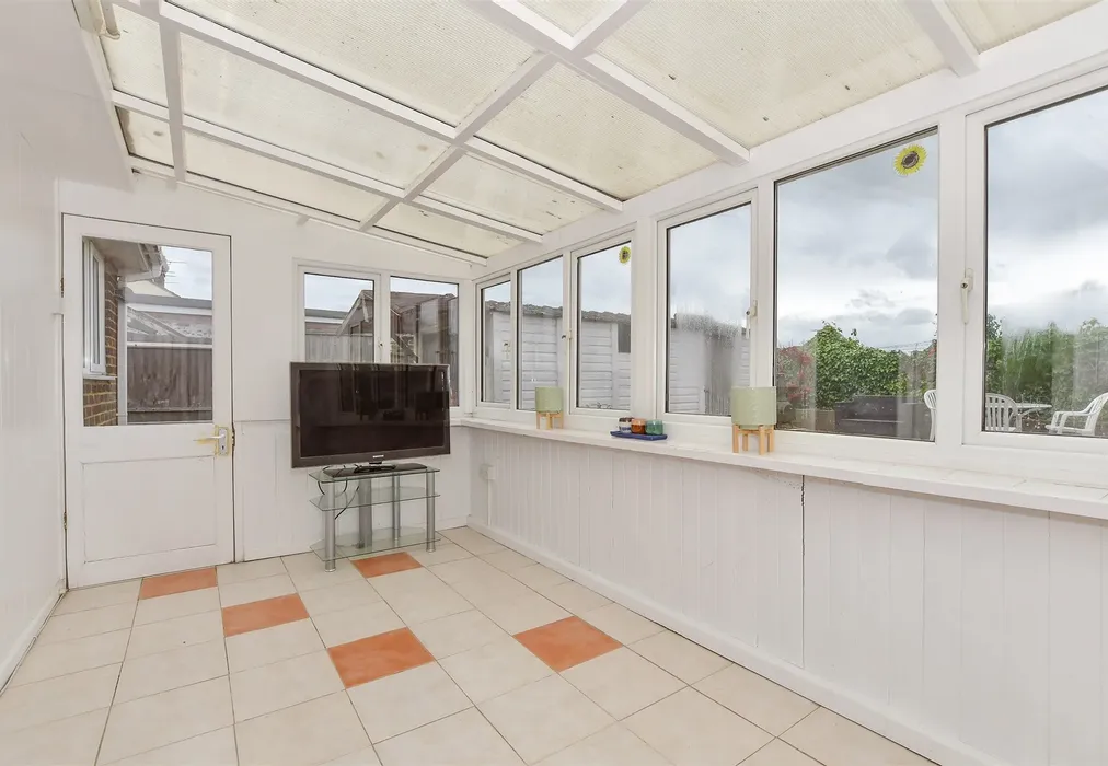 Conservatory - Ingoldsby Road, Birchington, Kent - Wards of Kent