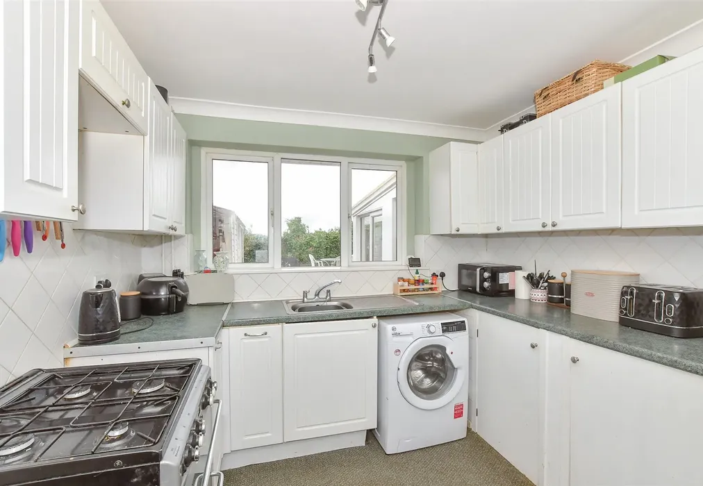 Kitchen - Ingoldsby Road, Birchington, Kent - Wards of Kent
