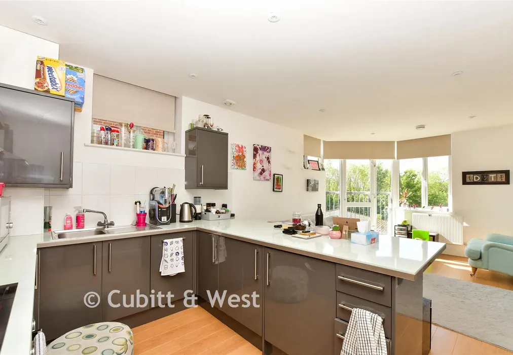 Lounge/Kitchen - Wood Street, East Grinstead, West Sussex - Wards of Kent