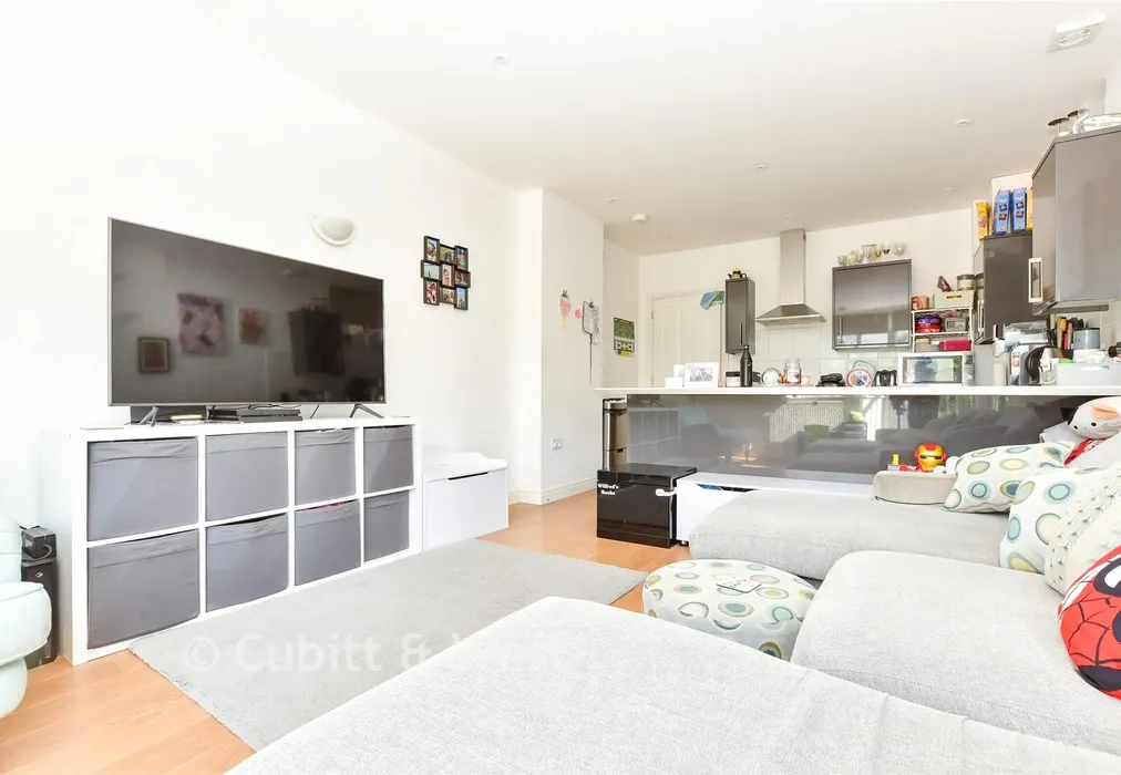 Lounge/Kitchen - Wood Street, East Grinstead, West Sussex - Wards of Kent