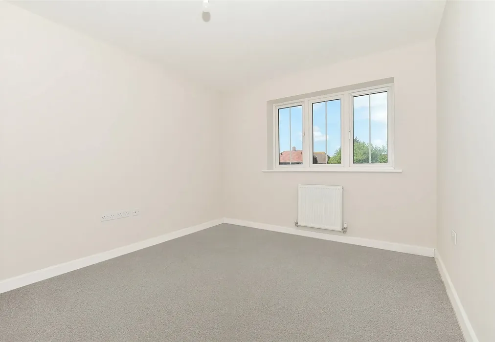 Bedroom 3 - Maude Close, The Maude, New Romney, Kent - Wards of Kent