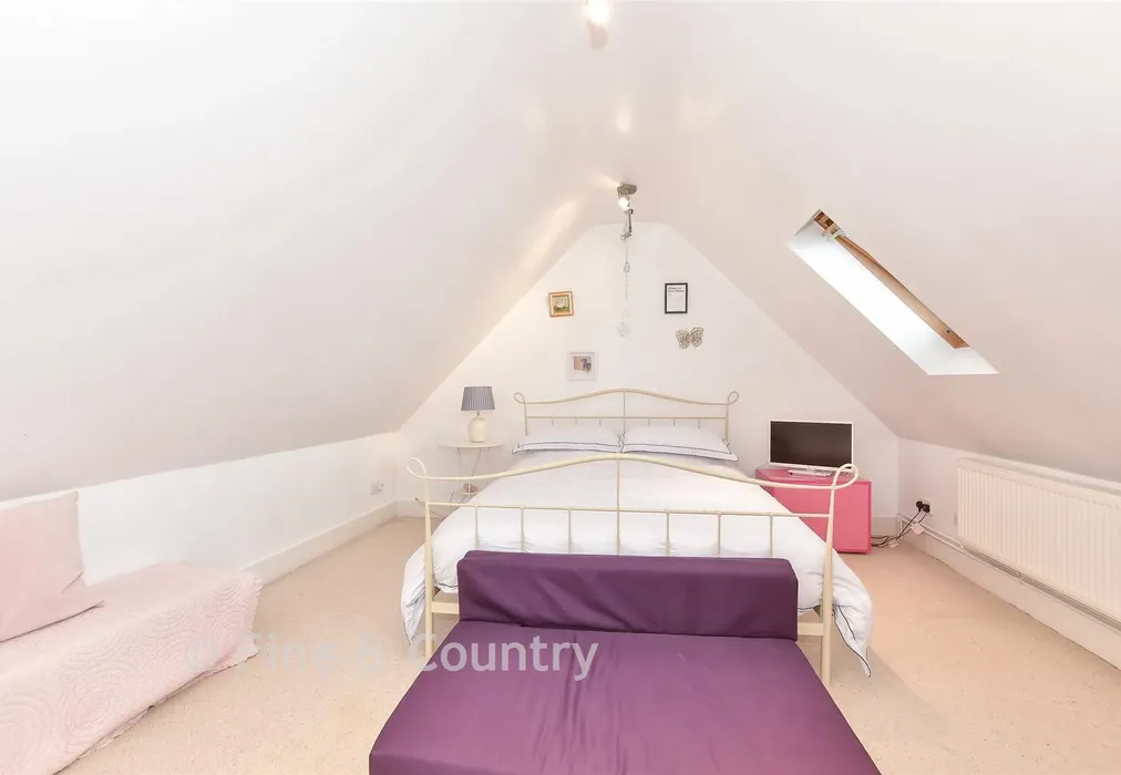 Bedroom 5 - Durlock Road, Ash, Canterbury, Kent - Wards of Kent