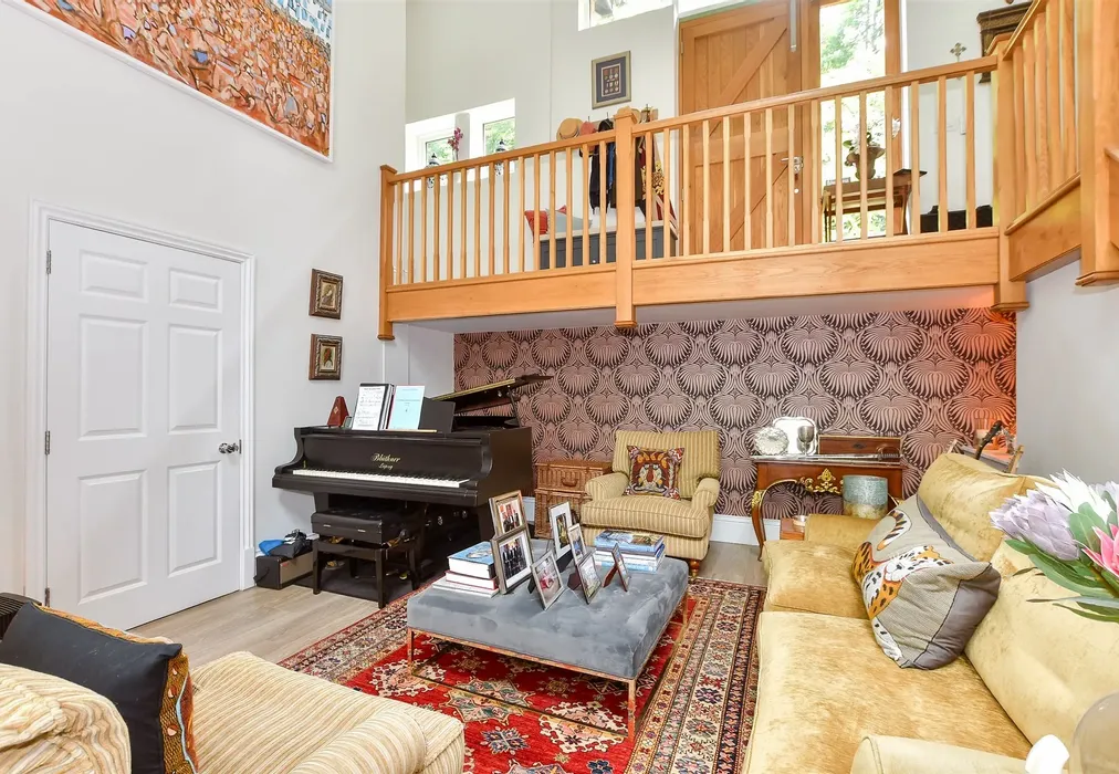 Drawing Room - Station Approach, Mayfield, East Sussex - Wards of Kent
