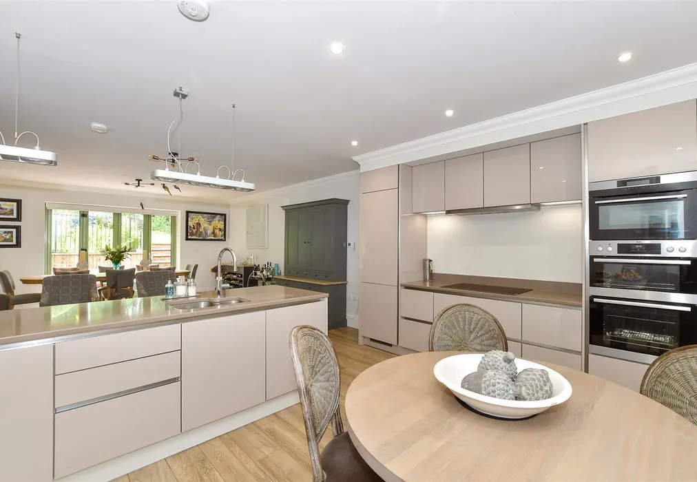 Kitchen/Dining Room - Station Approach, Mayfield, East Sussex - Wards of Kent