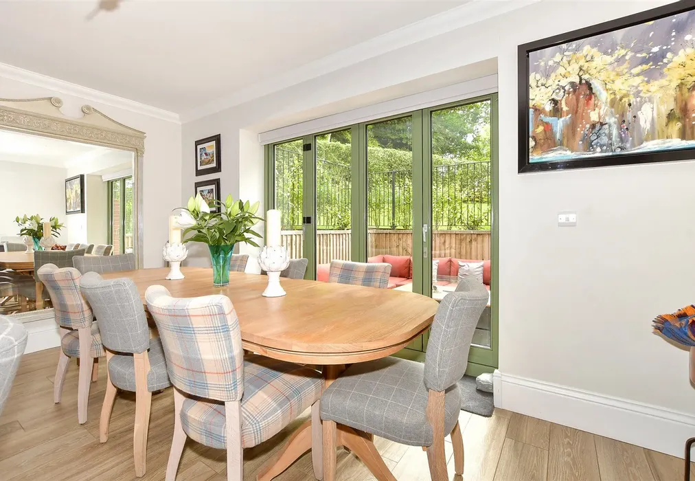 Kitchen/Dining Room - Station Approach, Mayfield, East Sussex - Wards of Kent