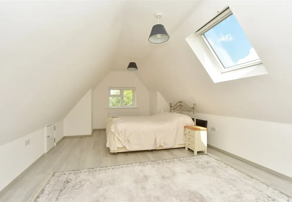 Bedroom 2 - Robin Hood Lane, Walderslade, Chatham, Kent - Wards of Kent