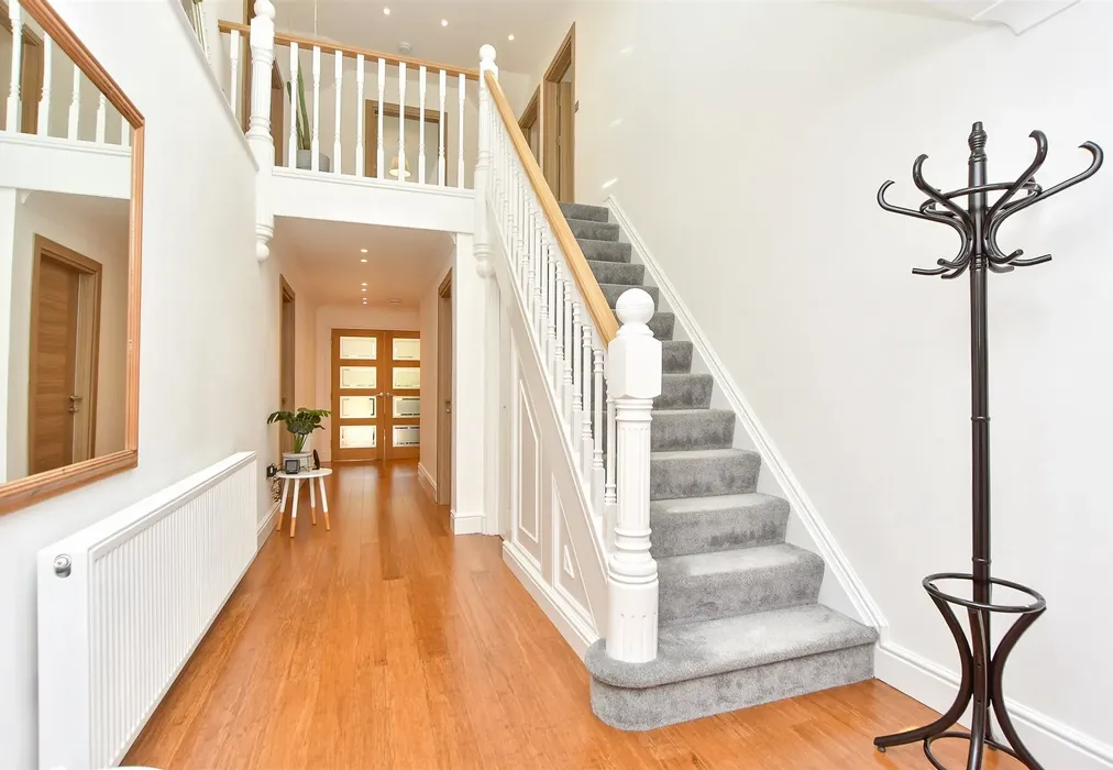 Entrance Hall - Robin Hood Lane, Walderslade, Chatham, Kent - Wards of Kent