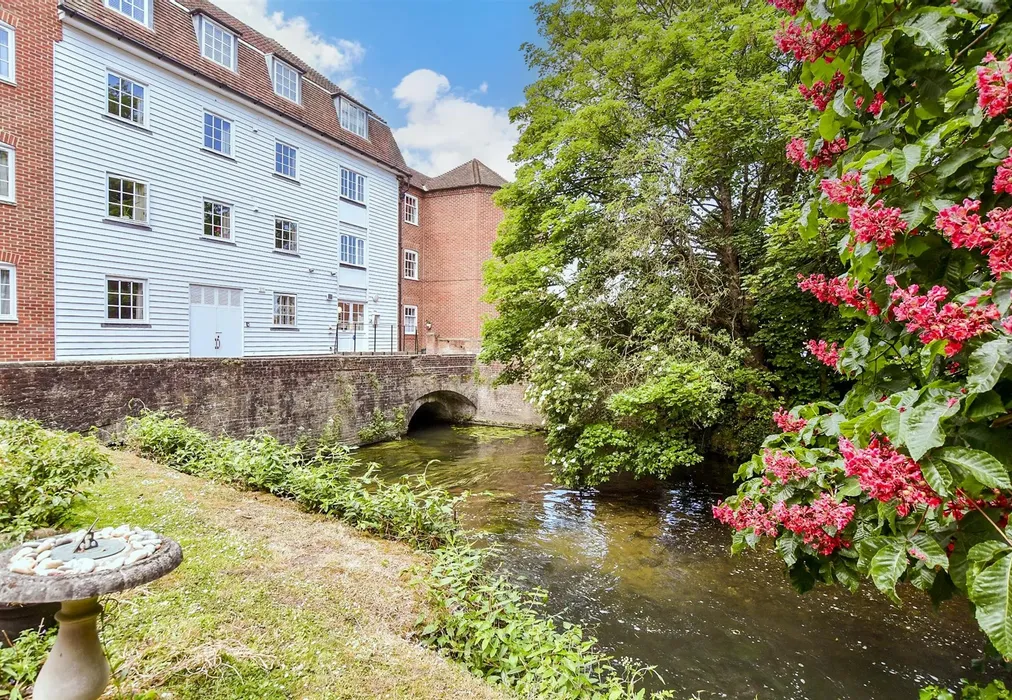 Surrounding Area - The Causeway, Canterbury, Kent - Wards of Kent