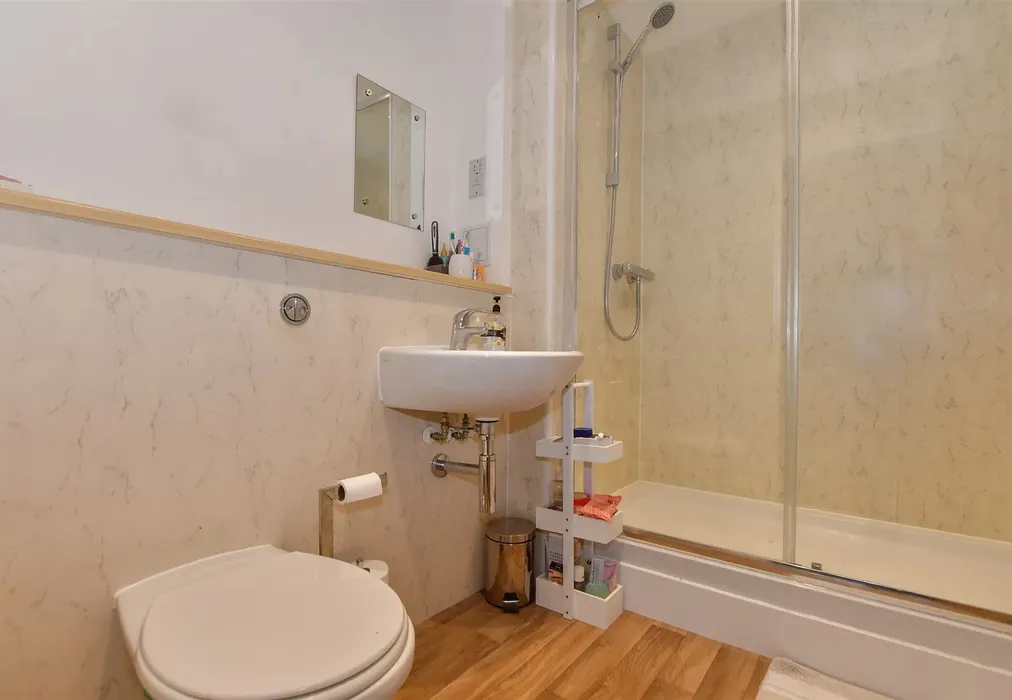 En-Suite Shower Room - Poynder Drive, Holborough Lakes, Kent - Wards of Kent