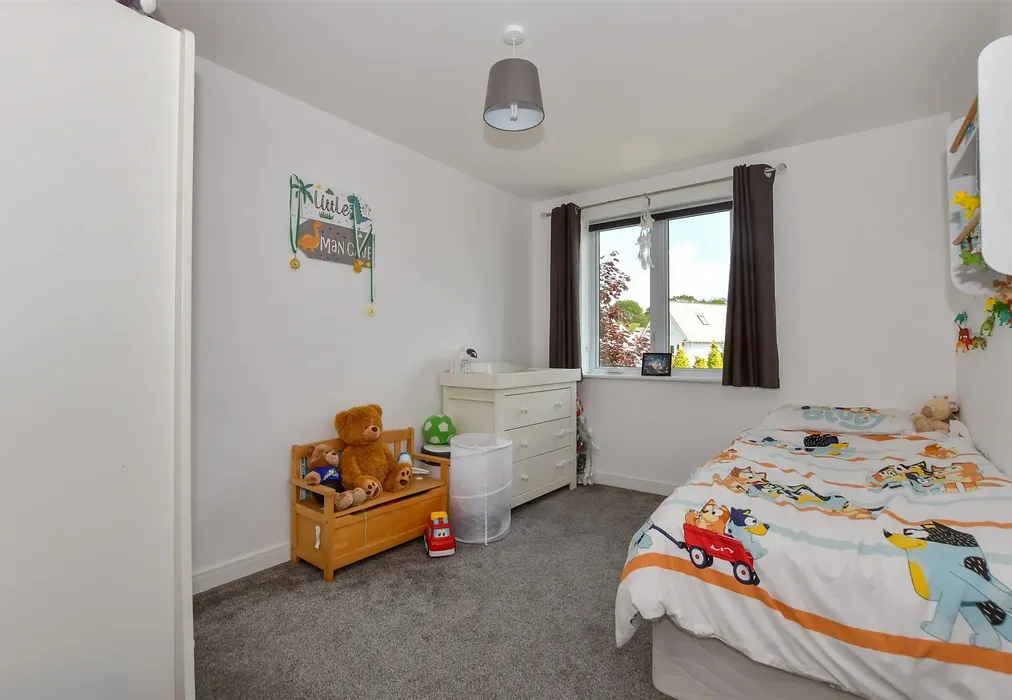 Bedroom 2 - Poynder Drive, Holborough Lakes, Kent - Wards of Kent