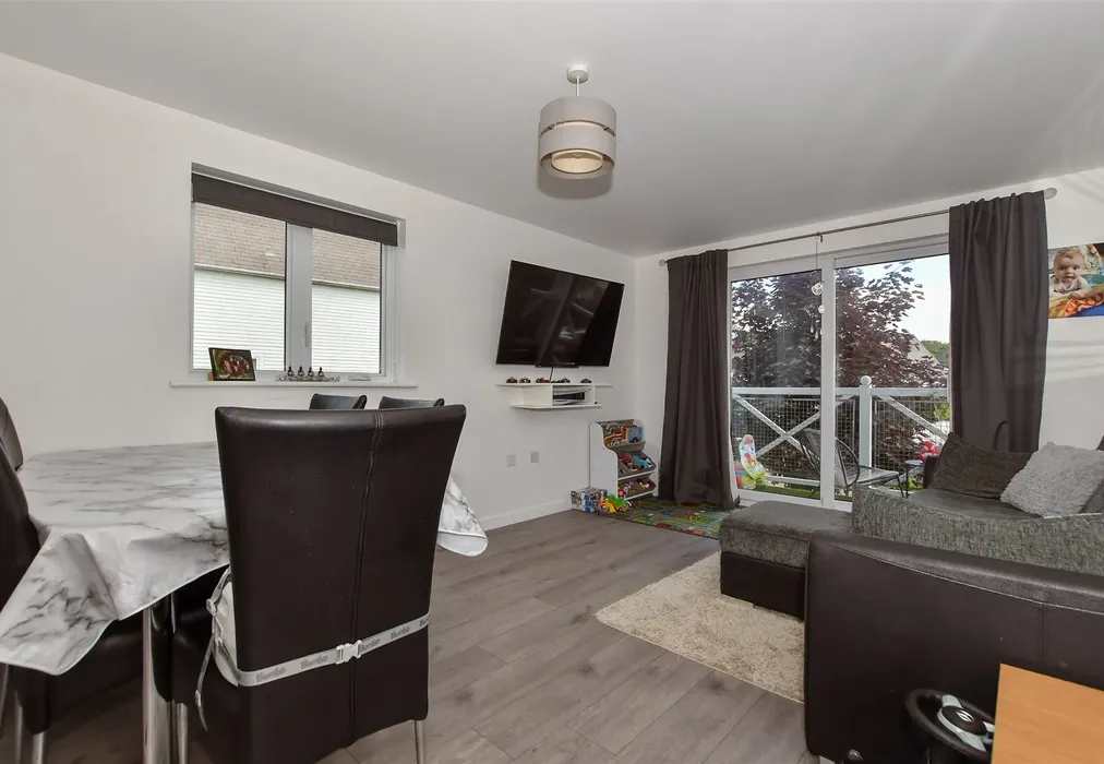 Lounge/Kitchen/ Diner - Poynder Drive, Holborough Lakes, Kent - Wards of Kent