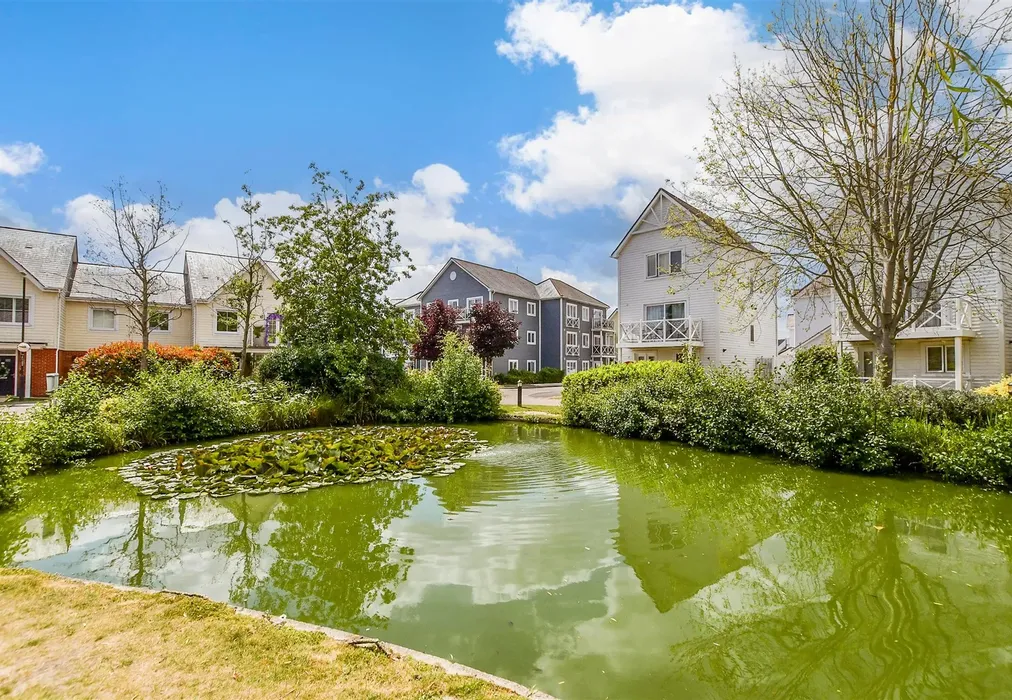 Surrounding Area - Poynder Drive, Holborough Lakes, Kent - Wards of Kent