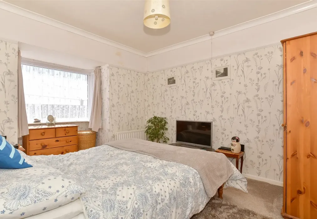 Bedroom 1 - Columbine Road, Strood, Rochester, Kent - Wards of Kent