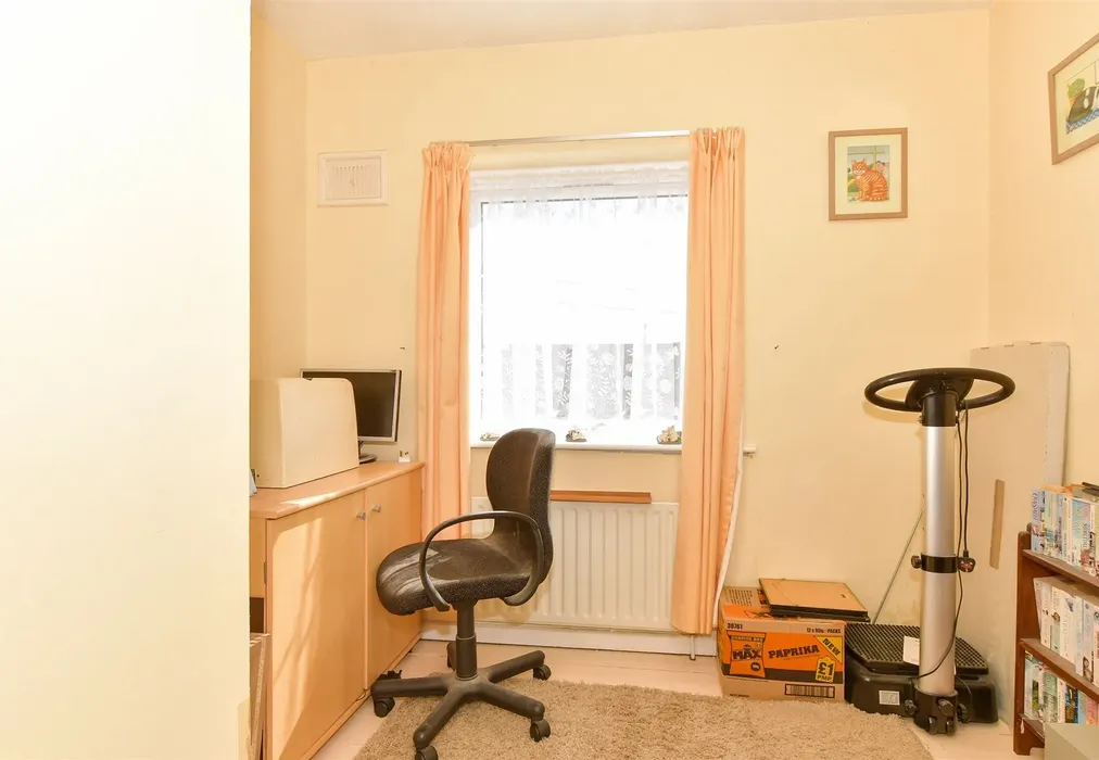 Bedroom 3 - Columbine Road, Strood, Rochester, Kent - Wards of Kent