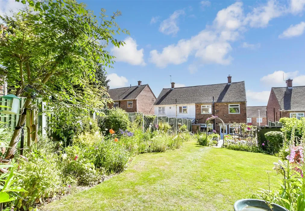 Rear Garden - Columbine Road, Strood, Rochester, Kent - Wards of Kent
